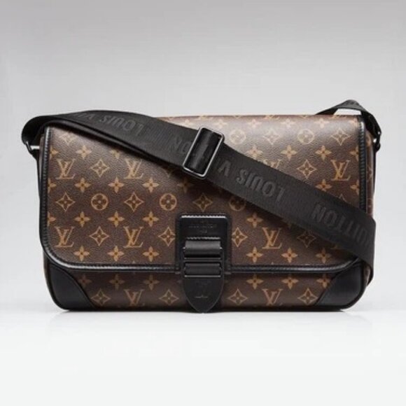 Louis Vuitton Handbags - Louis Vuitton Monogram Canvas Archy GM Messenger Bag